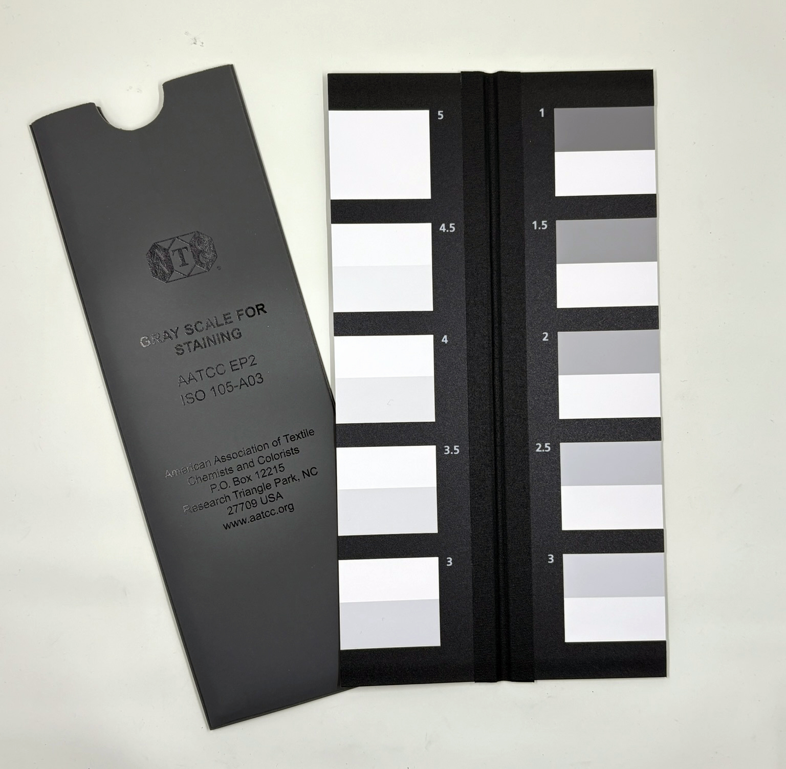 Grey scale for assessing staining